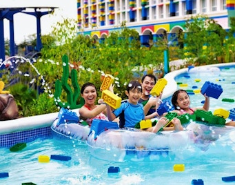 Dubai Cty Travel Guide - Legoland Waterpark