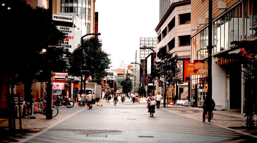 Emplacement commercial dans un quartier