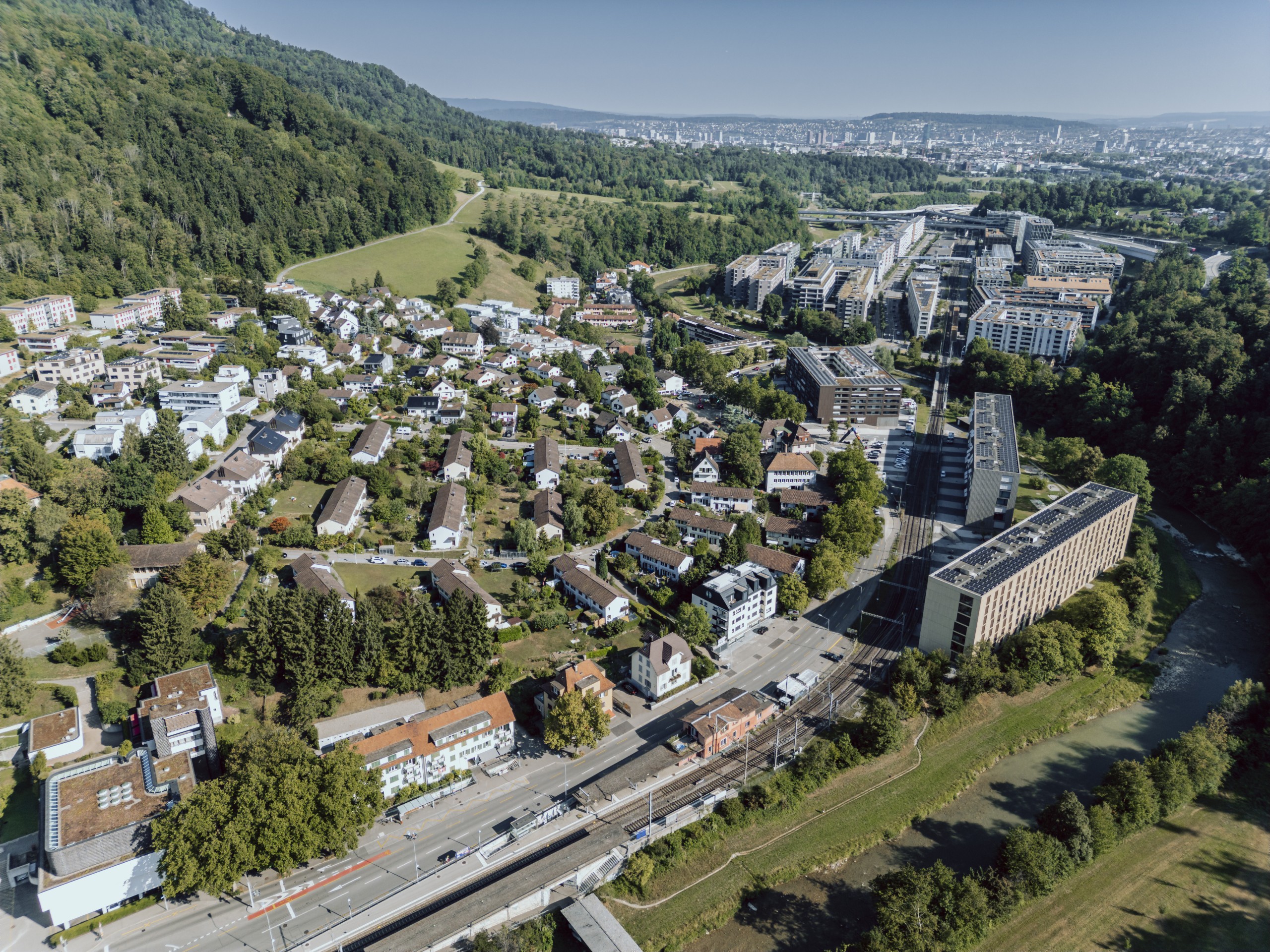 Naef & Partner - Referenz - Zürich-Leimbach Bruderwies - Luftbild 02