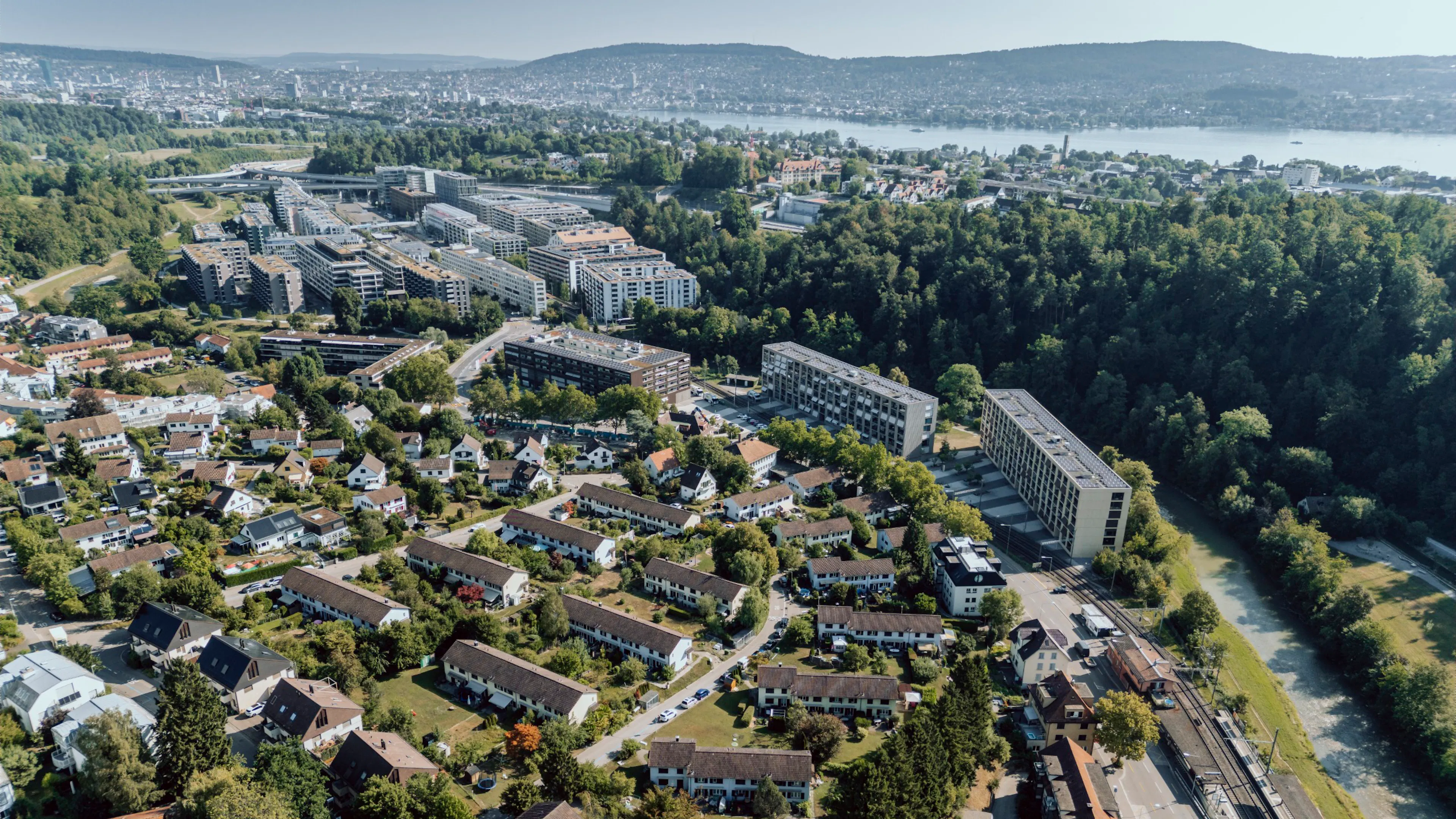 Naef & Partner - Referenz - Zürich-Leimbach Bruderwies - Luftbild 03