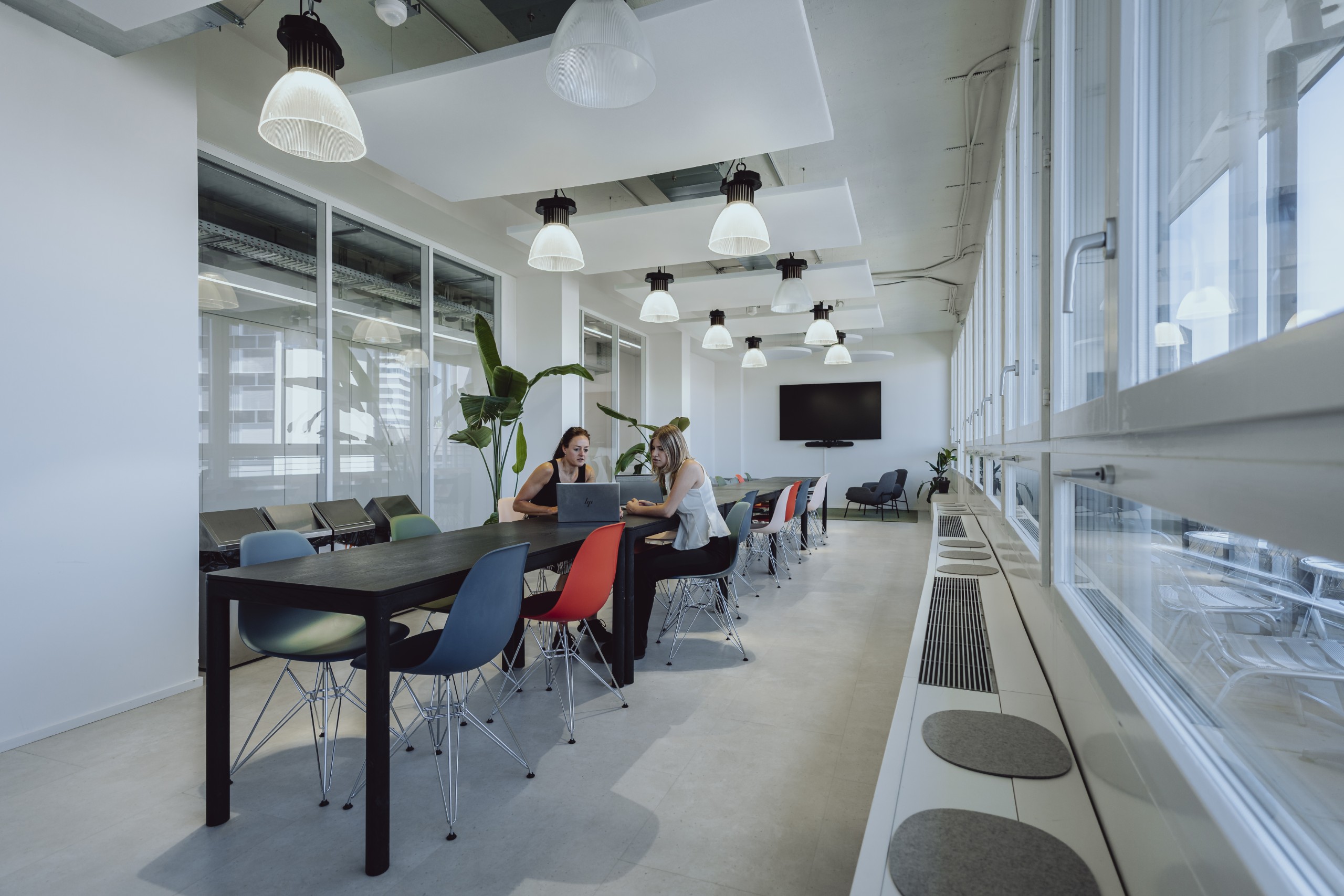 Naef & Partner Büro Bleicherweg 10 Zürich - Kafi
