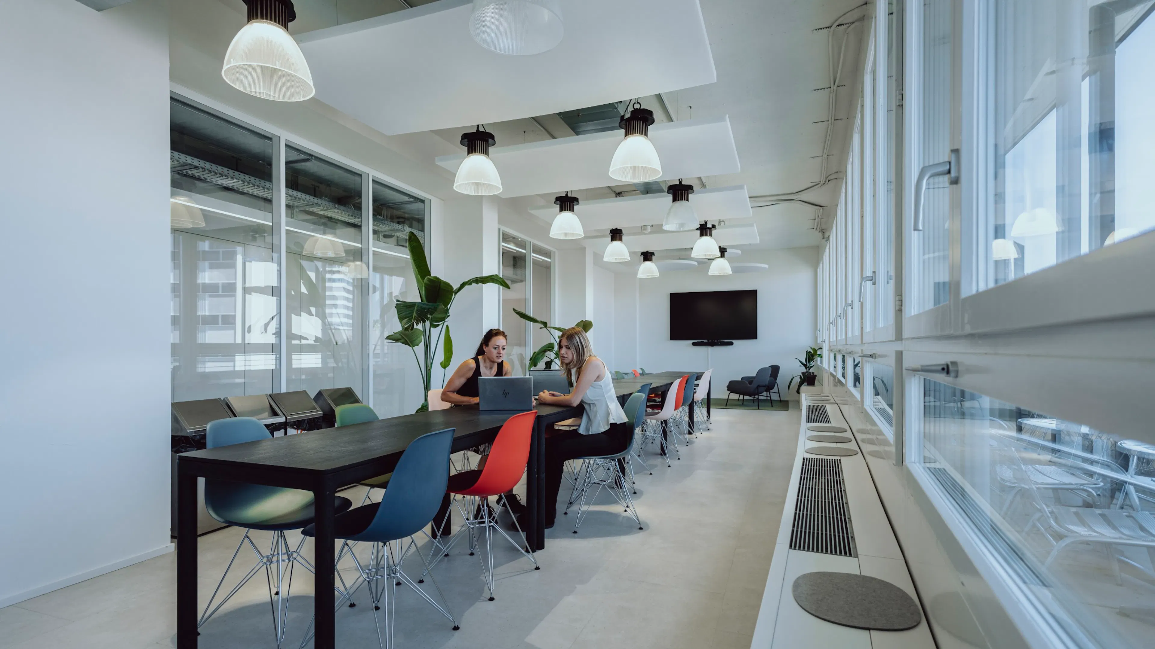Naef & Partner Büro Bleicherweg 10 Zürich - Kafi