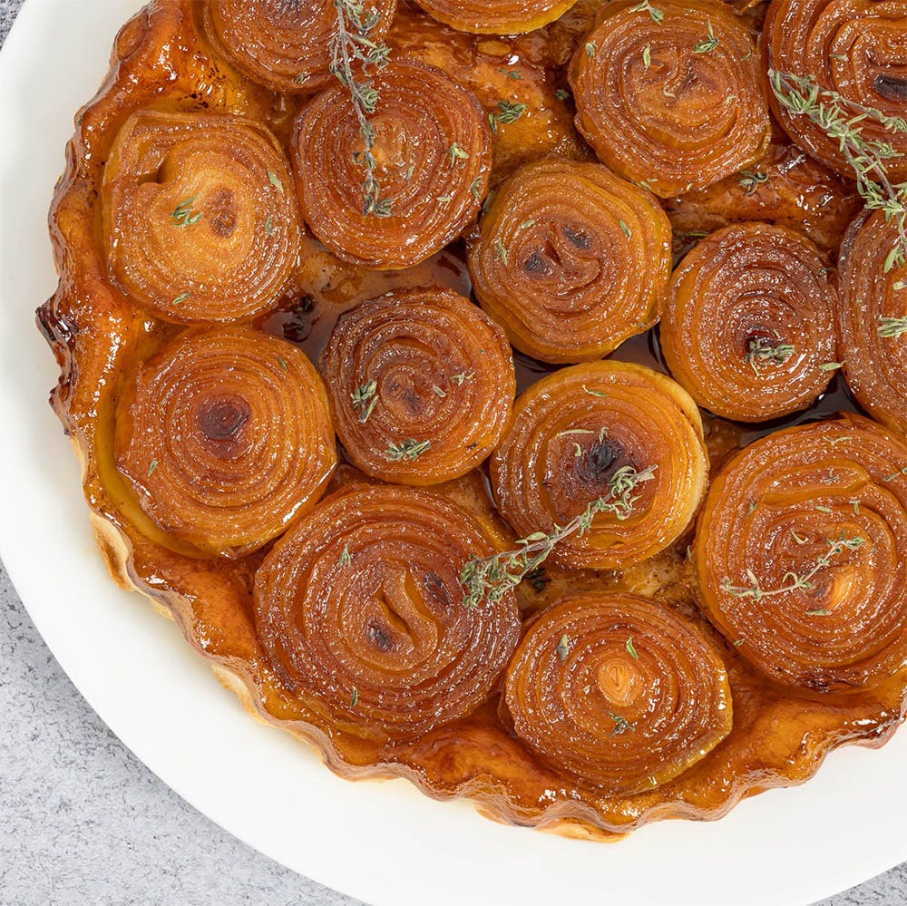 Tarte Tatin aux oignons – recette végane