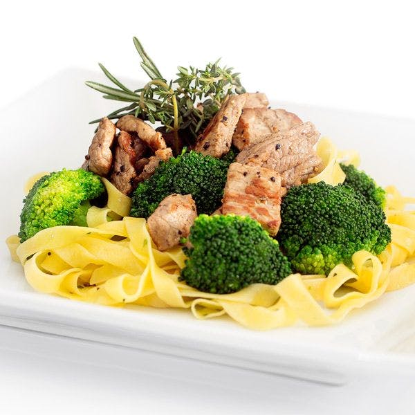 Spezzatino di manzo con broccoli e pasta