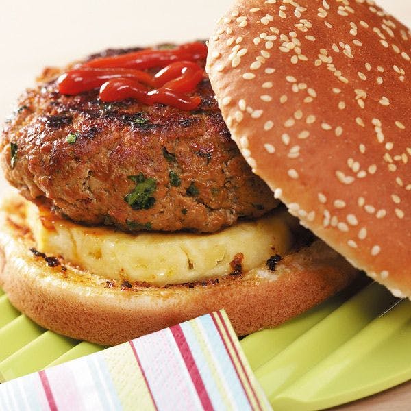 Recette de burger au curry, aux rondelles d’ananas et de bananes