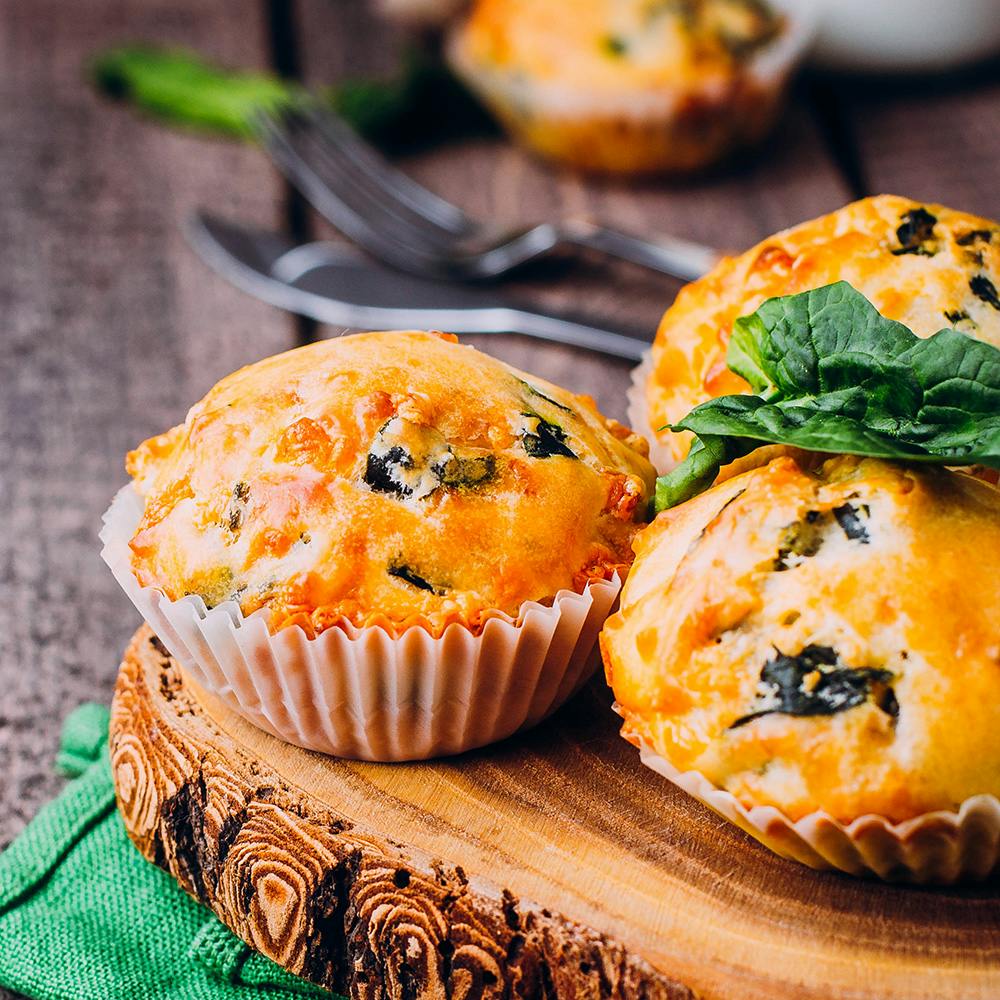 Muffins pizzas pour l’apéritif – recette de fête simple