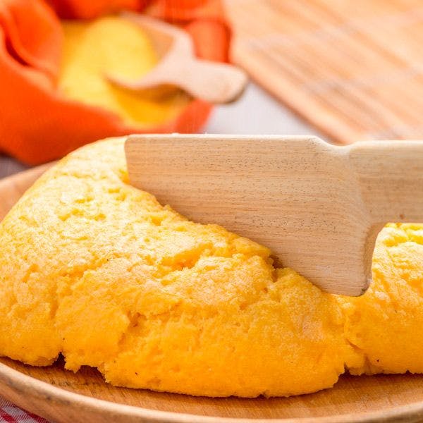 Polenta, ricetta base - rapida e semplice da preparare