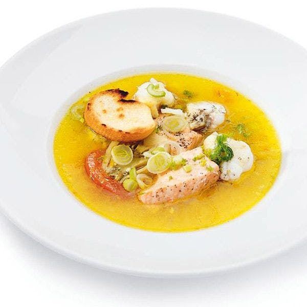 Bouillabaisse al forno - un classico tra le zuppe di pesce