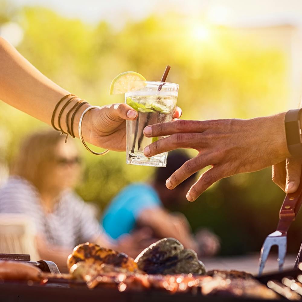 Des boissons pour se rafraîchir lors d'un barbecue