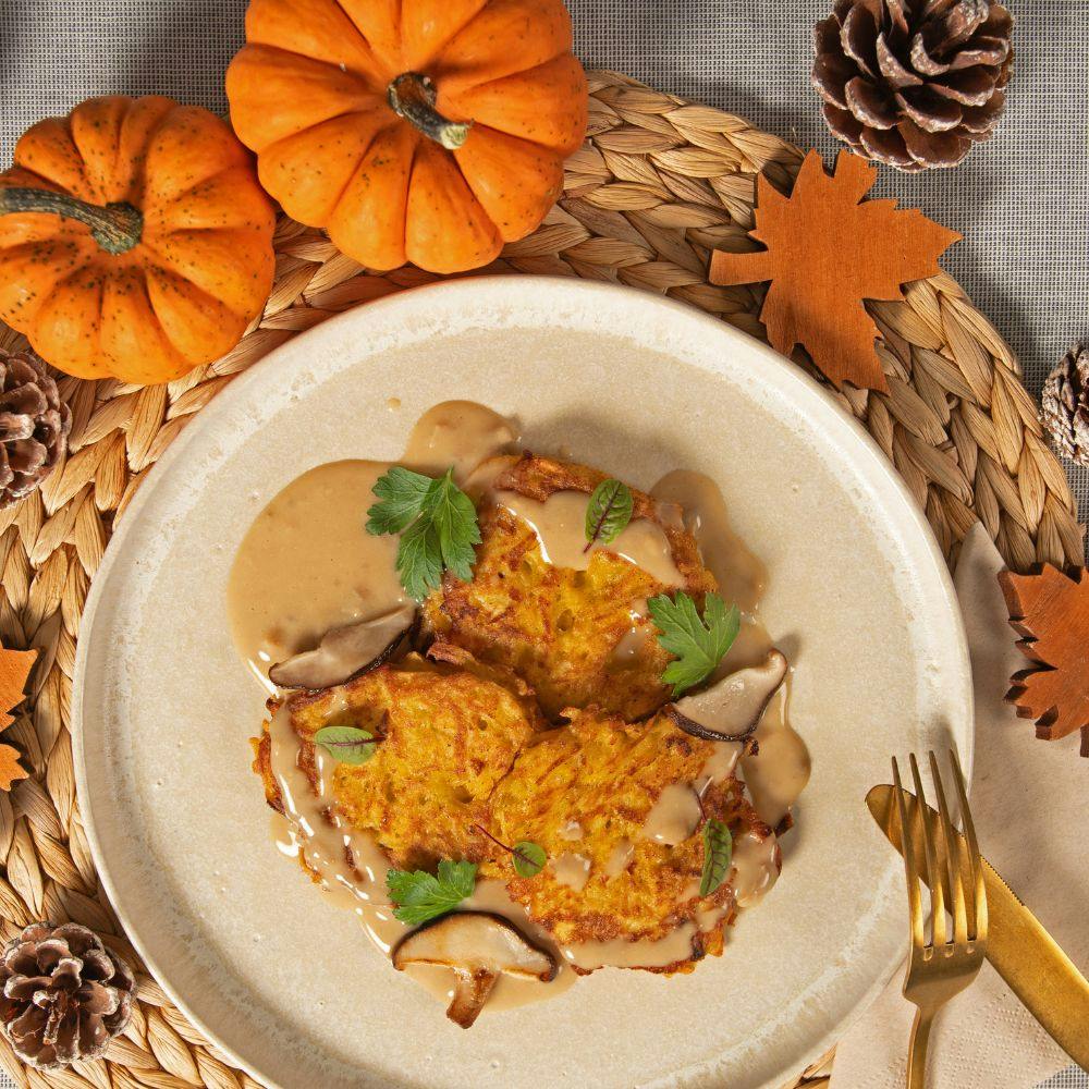 Crocchette di patate con zucca e salsa ai funghi