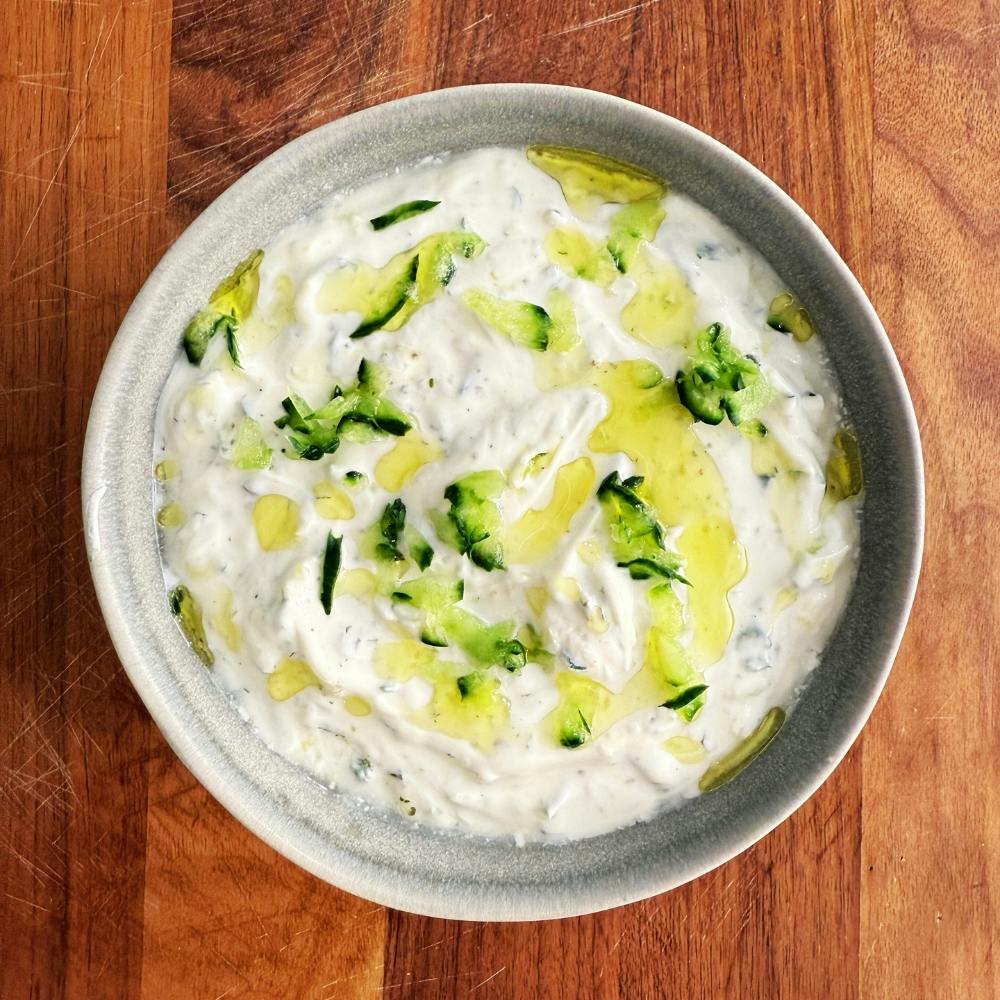 Salsa dip Tzatziki - ricetta tradizionale greca
