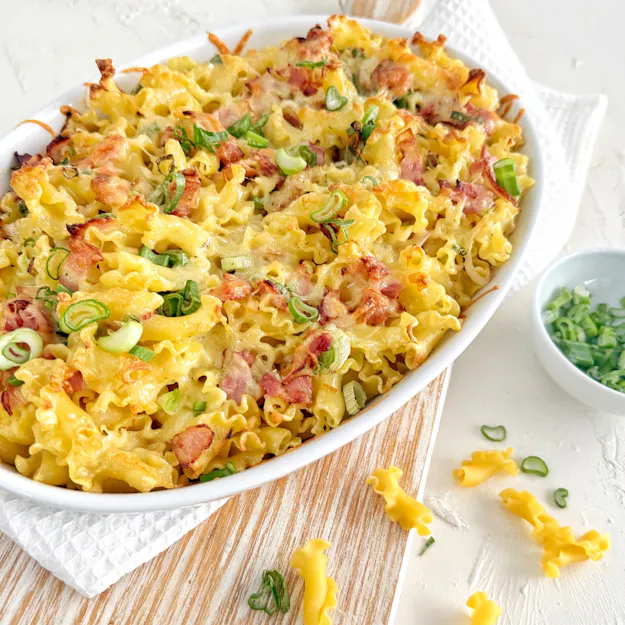 Pasta gratin alla tarte flambée