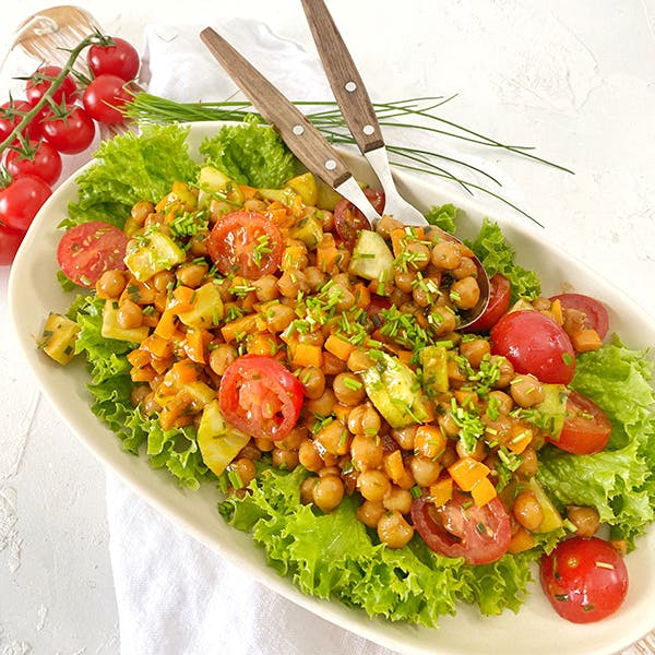 BBQ Kichererbsen Salat Rezept – schnelle Grillbeilage