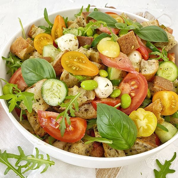 Salade au pain - recette de panzanella toscane