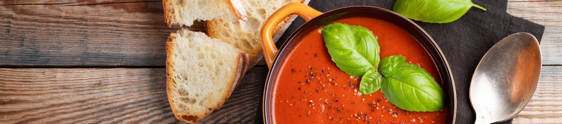 Leggera e ben digeribile: zuppa di pomodoro, una delizia primaverile per il palato 