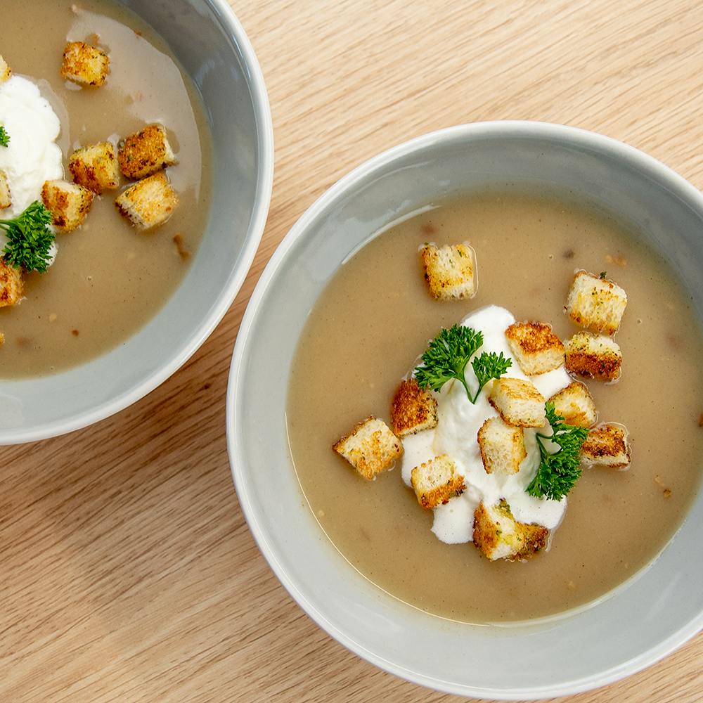 Steinpilzcrème Suppe mit selbstgemachten Croutons Rezept