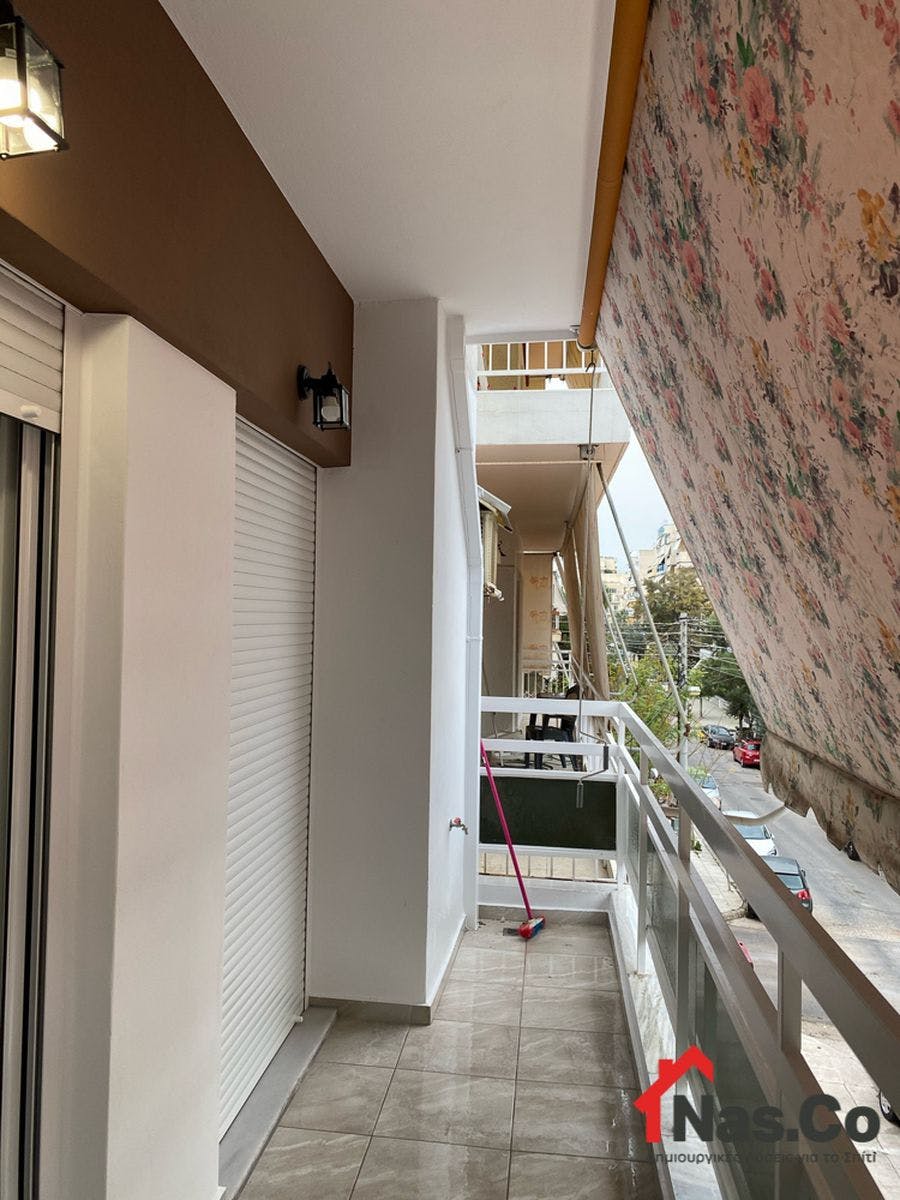 Ολική Ανακαίνιση Σπιτιού στην Νίκαια Απρίλιος 2021 Μπαλκόνι - Τέντες