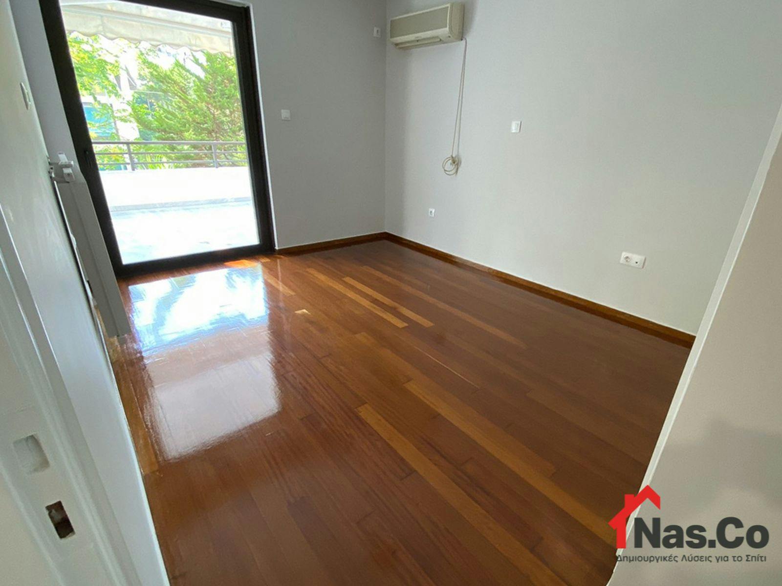 Ολική Ανακαίνιση Διαμερίσματος στο Παλαιό Φάληρο Σεπτέμβριος 2021 ξύλινο πάτωμα παρκέ