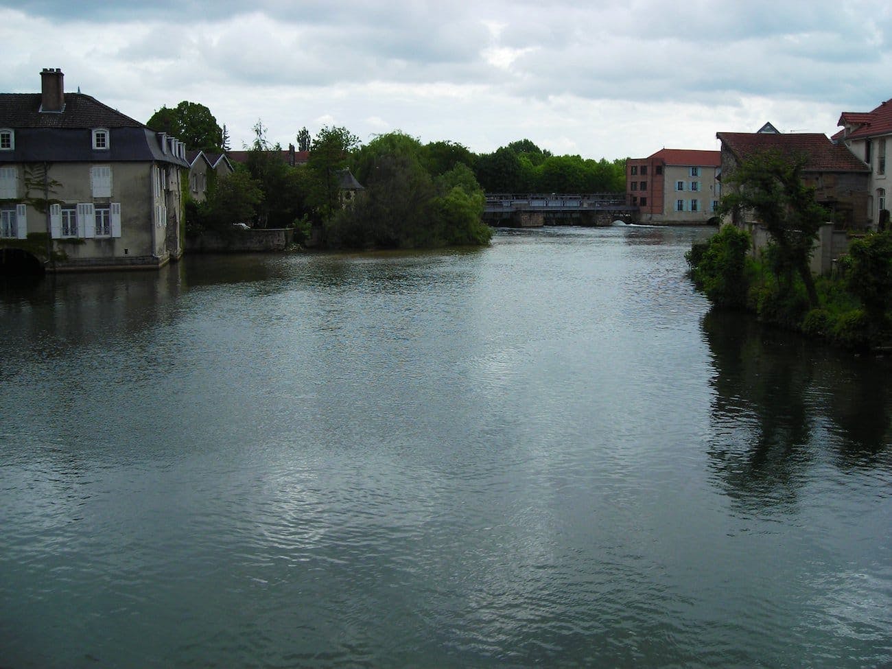 Aube River in Forêts National Park