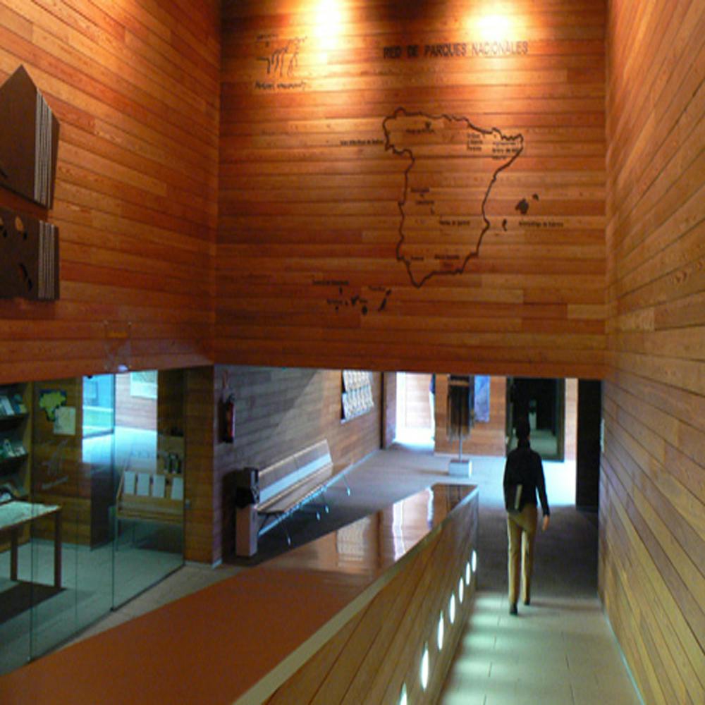 Sotama Visitor Center - Picos De Europa National Park