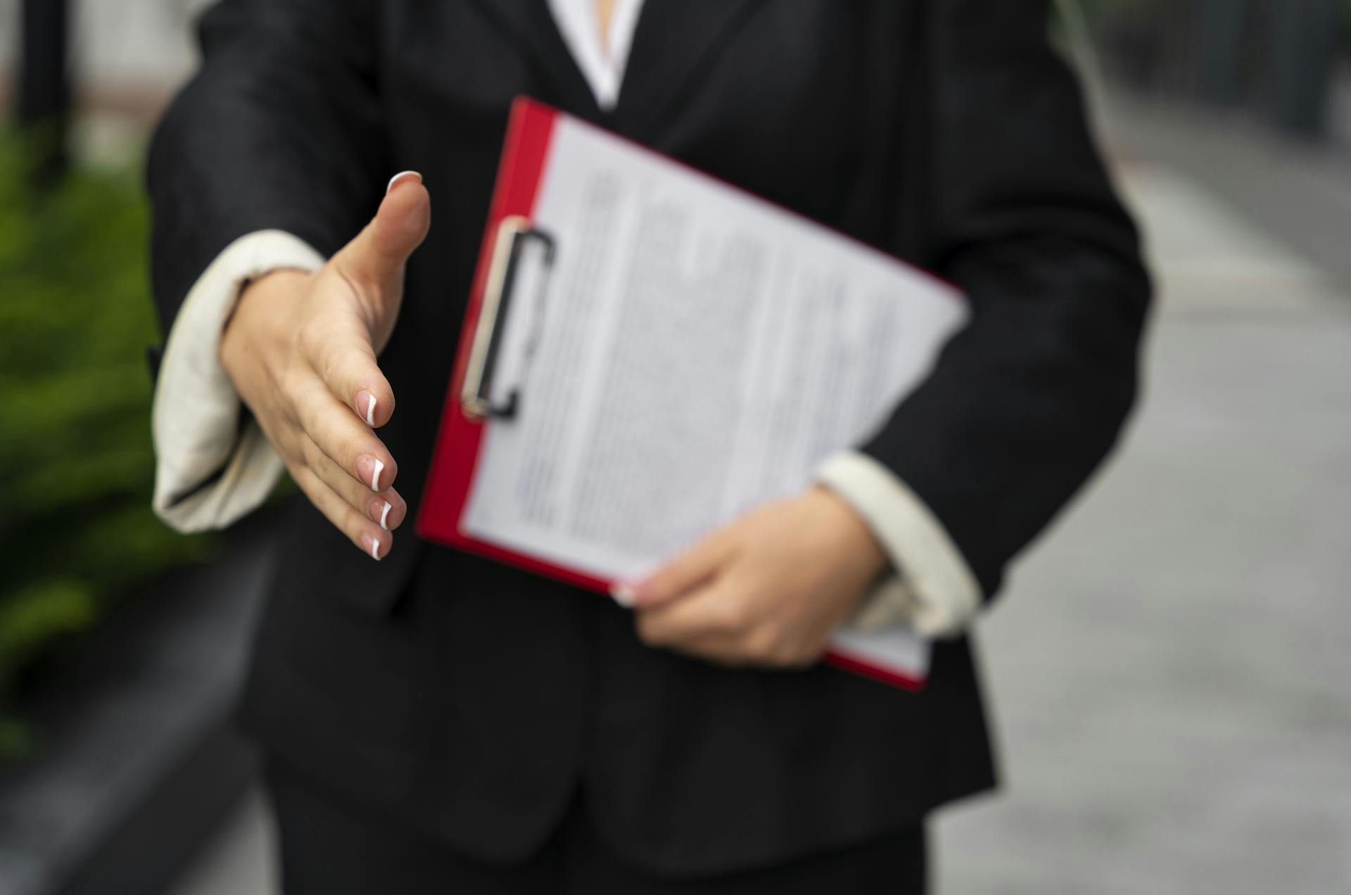 Business woman deal