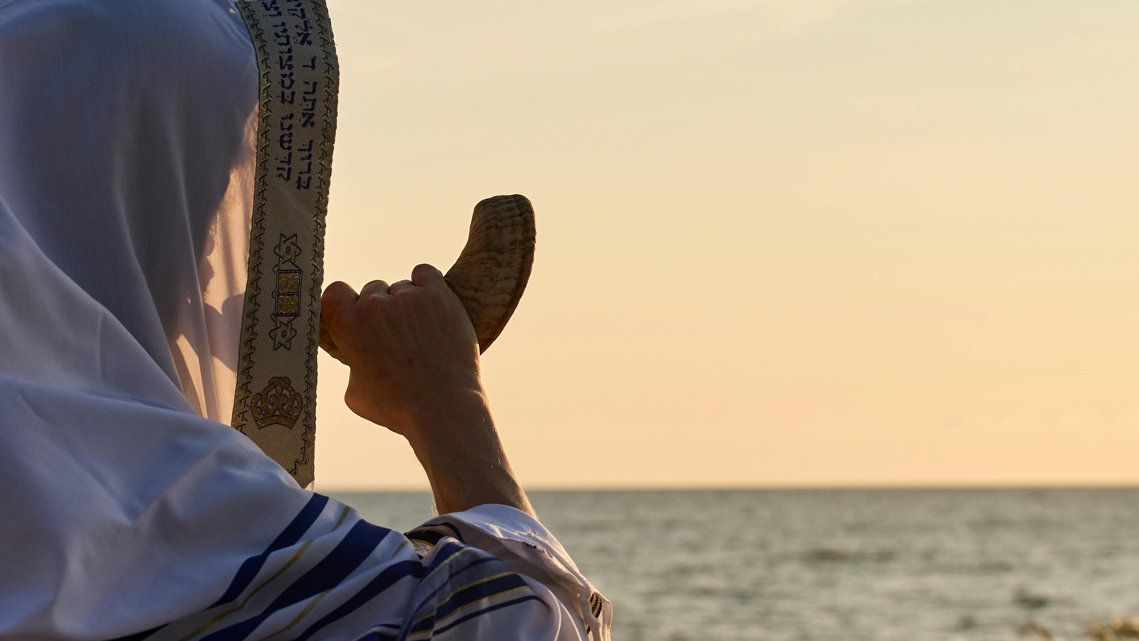 Bringing Sweetness out of Bitterness at Rosh HaShanah