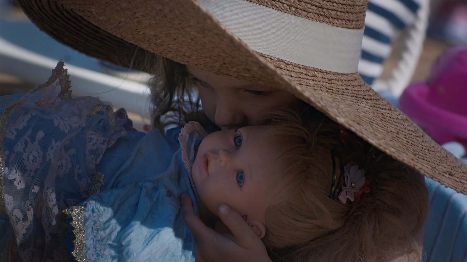 The Lost Daughter Why Steal The Doll Netflix Queue / Official Site