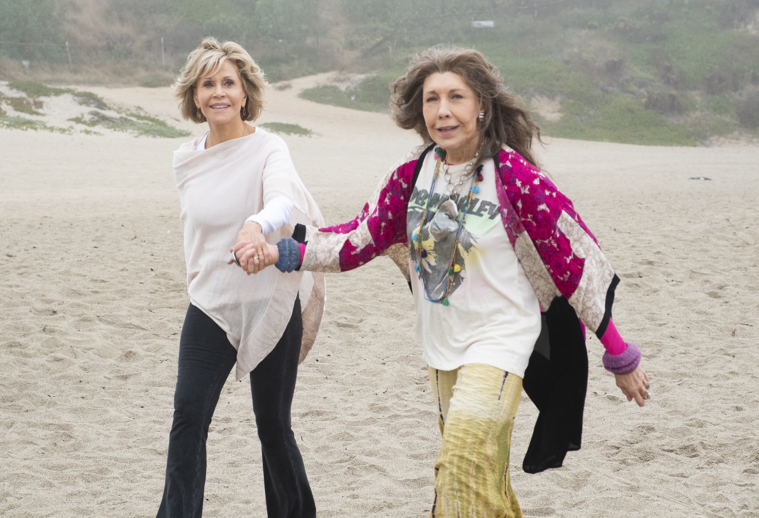 Jane fonda sweater on sale grace and frankie