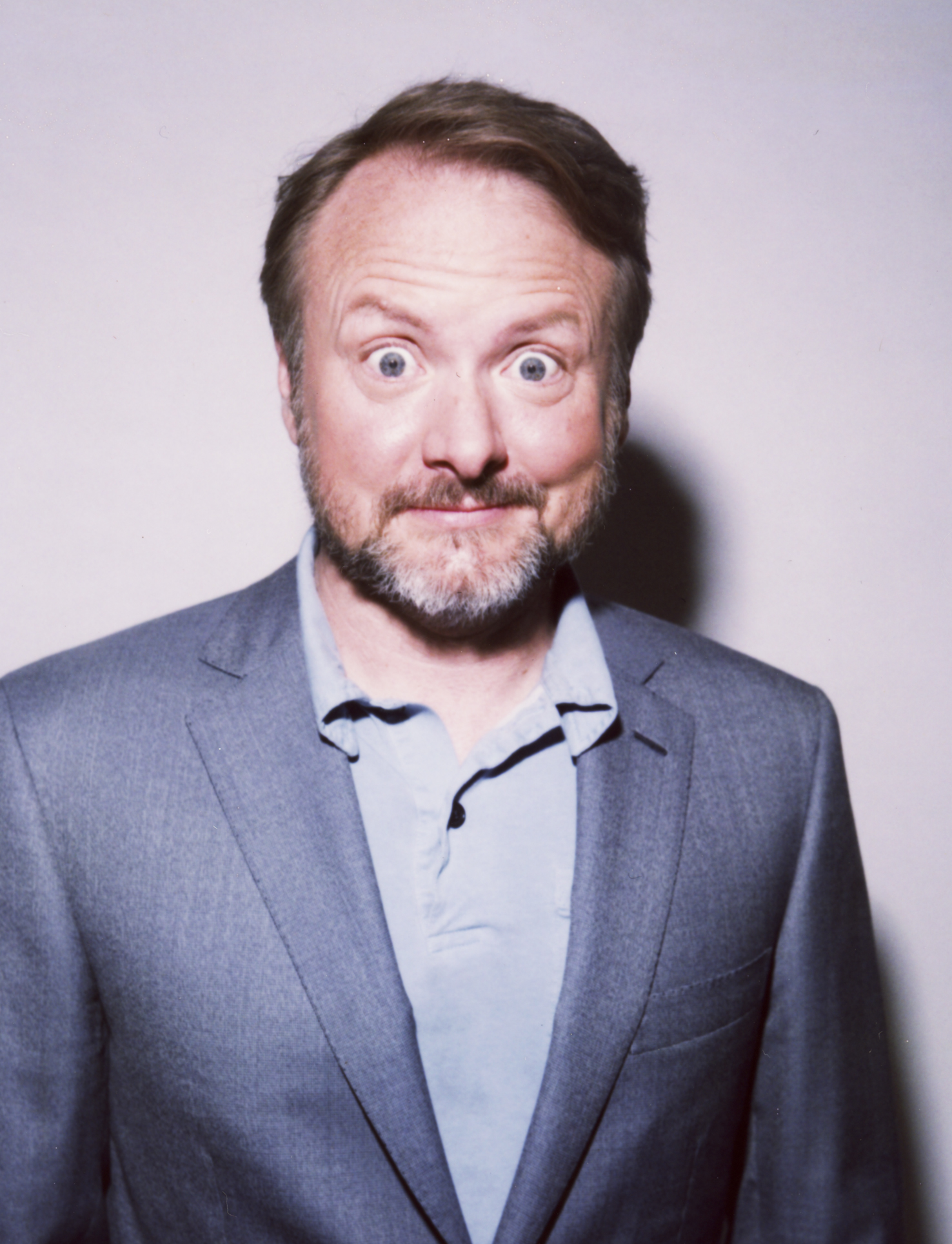 How Rian Johnson Crafted Glass Onion A Knives Out Mystery