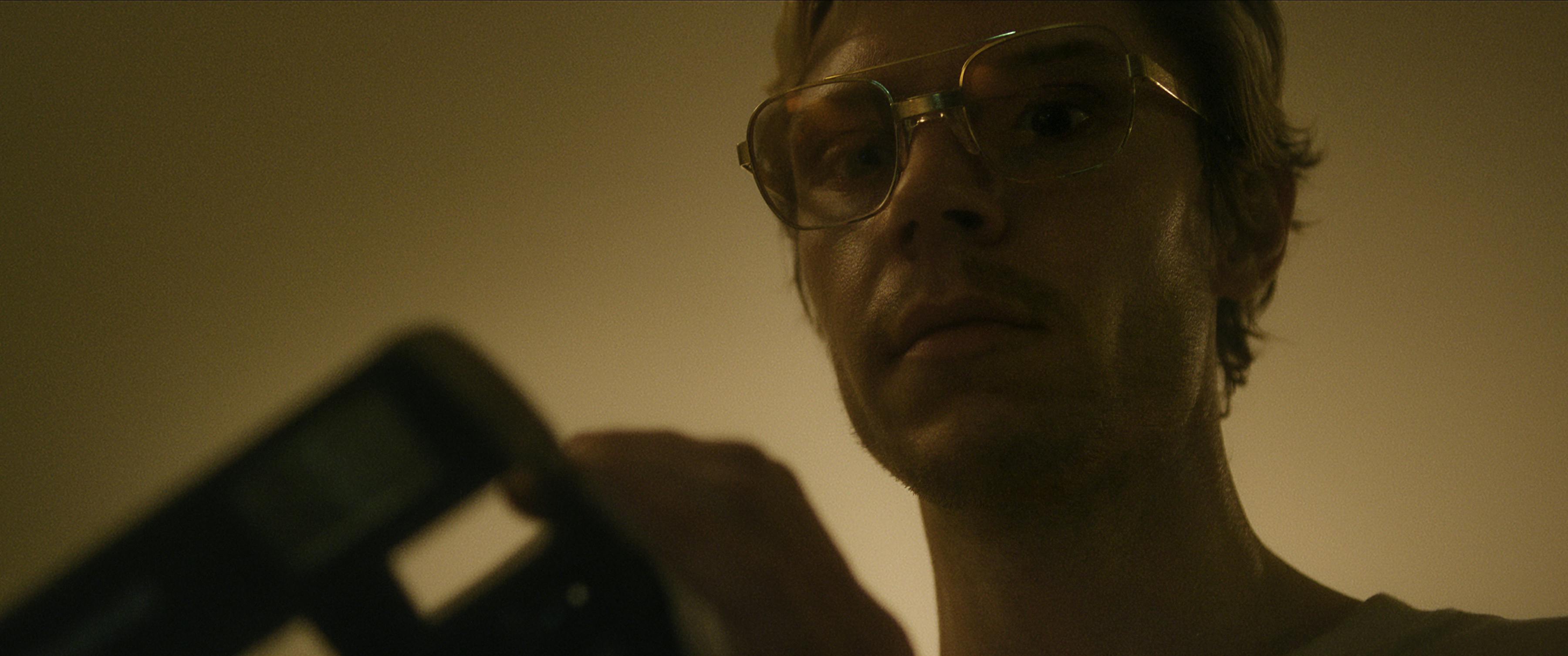 Jeffrey Dahmer Pictures Camera Evan Peters Surrenders to DAHMER's Darkness