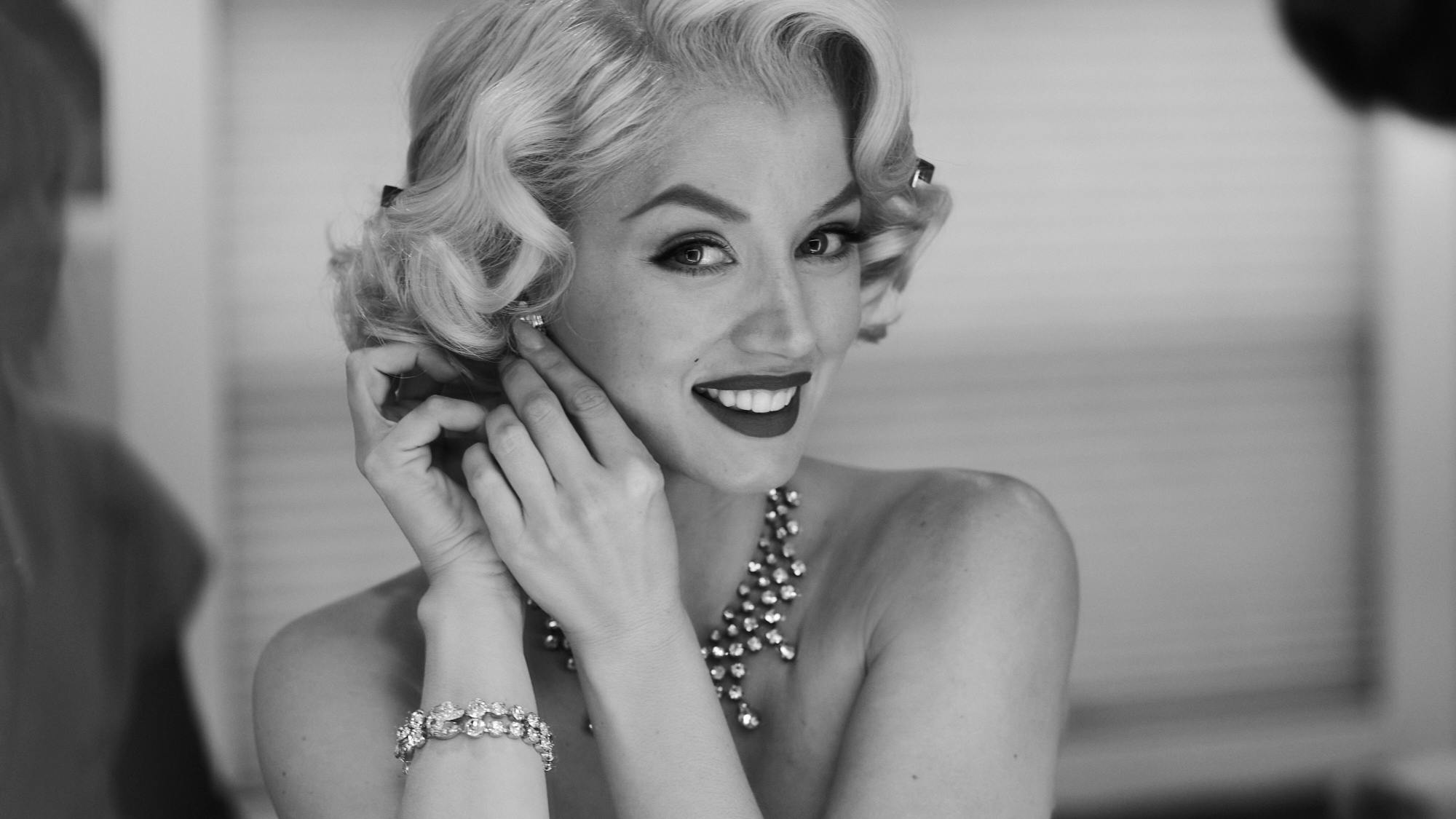 Ana de Armas as Marilyn Monroe in Blonde Pictures