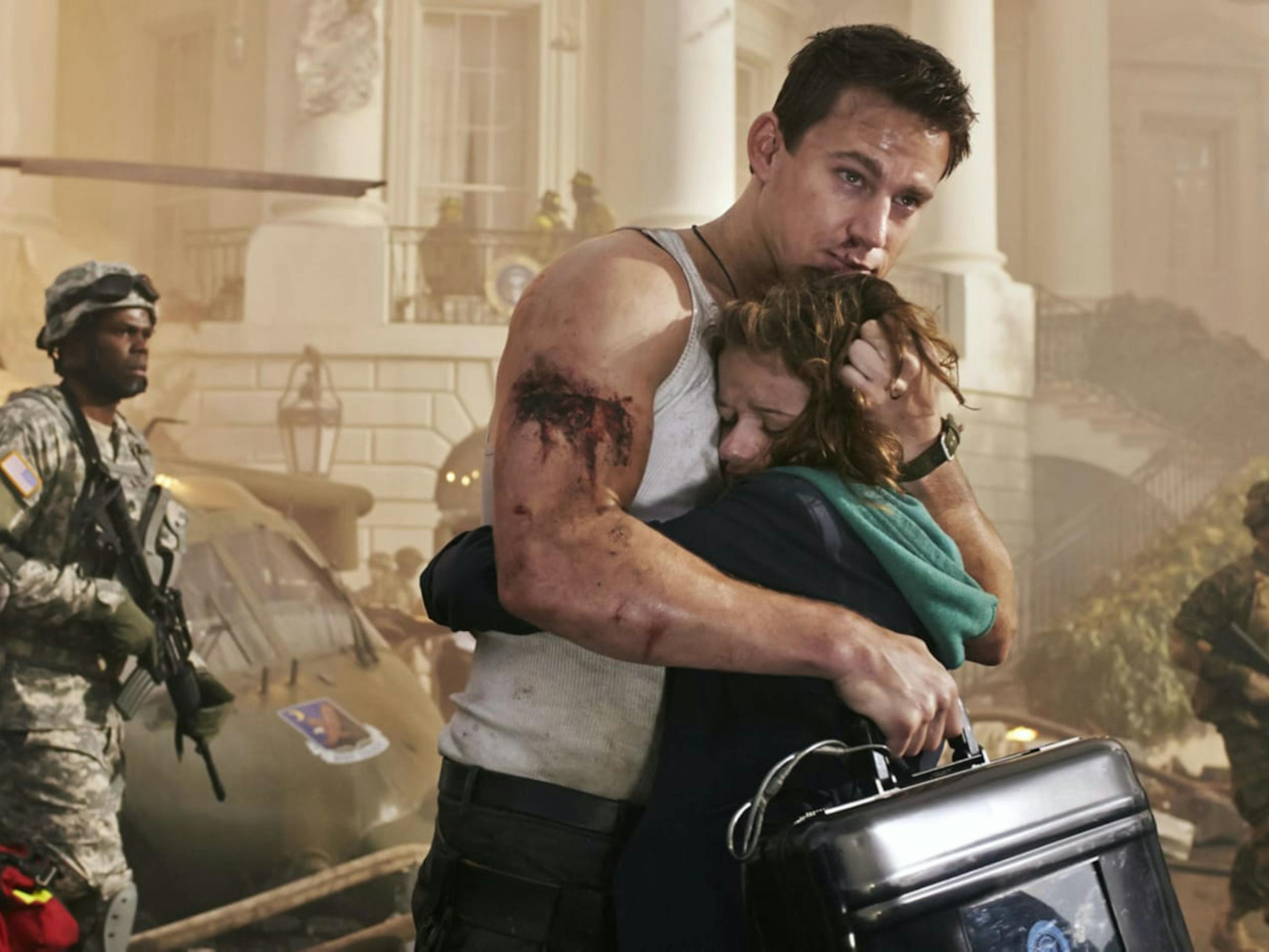 Cale (Channing Tatum) and Emily (Joey King) in *White House Down* (2013) 