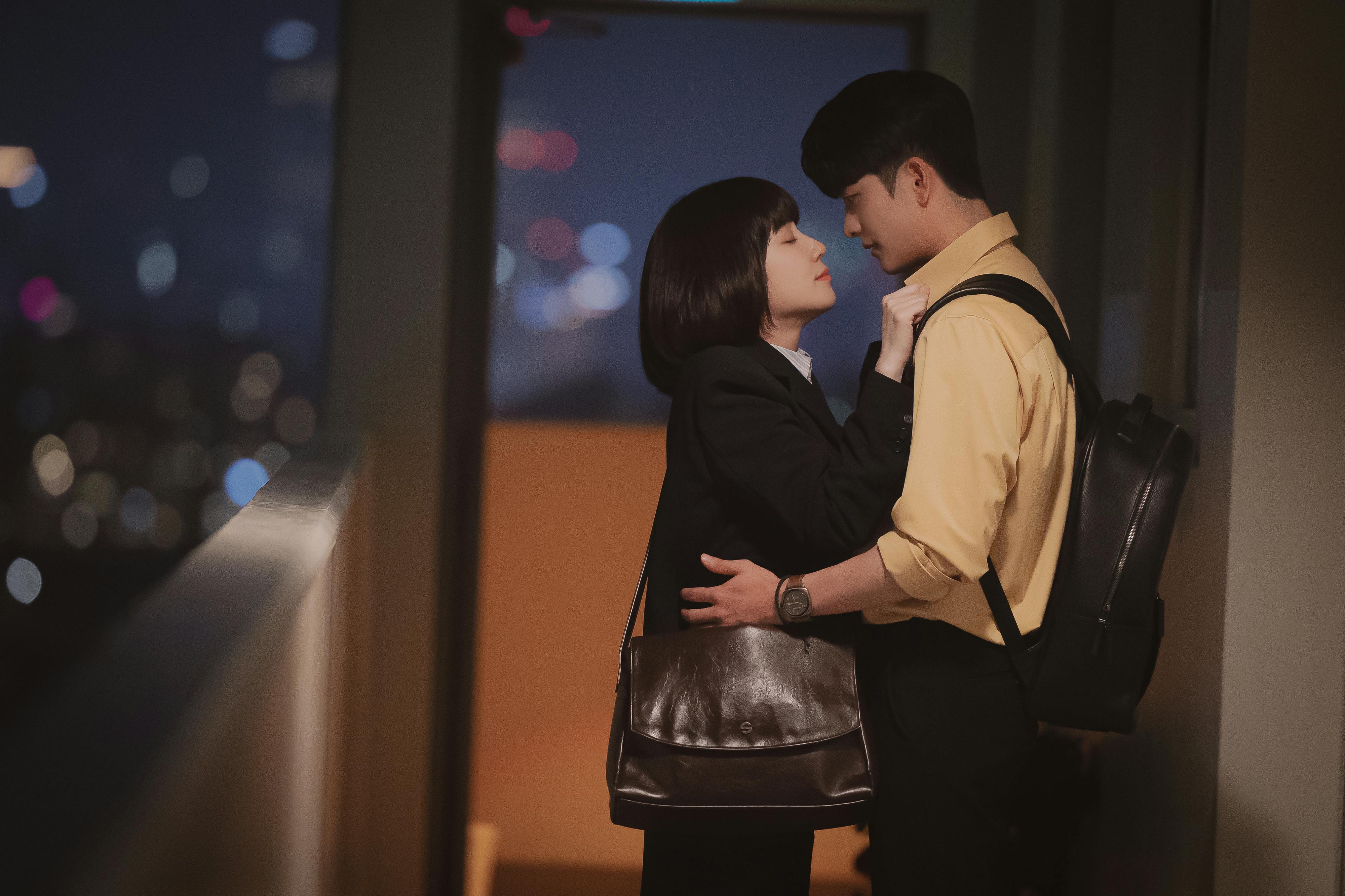 Doona!': Inside Netflix's K-Pop Romance Sensation