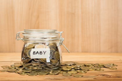 baby fund money in a jar