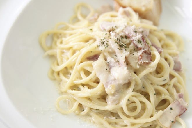 tál carbonara tészta