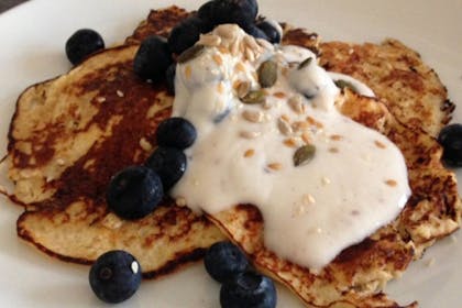 overnight oats and blue berry pancakes