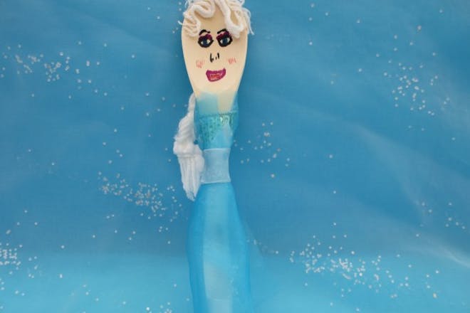 Elsa doll made from wooden spoon for Frozen party 
