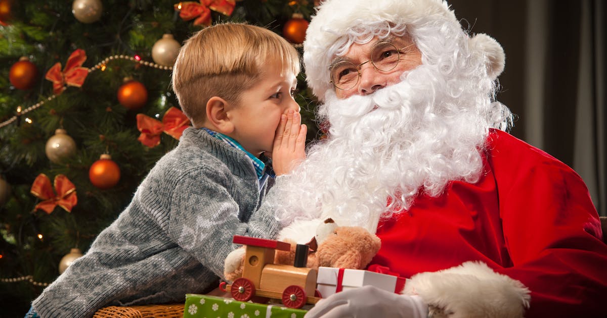 Where To See Santa In 2023 & Have Your Photo Taken With Him - Mile