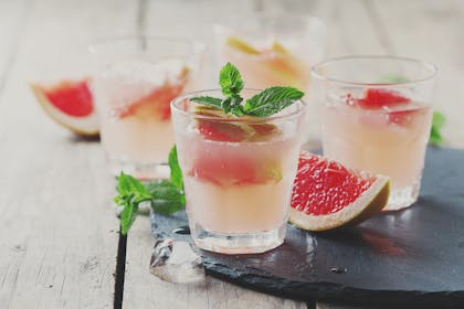 Cocktails with grapefruit