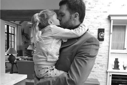 Tom Brady kiss daughter