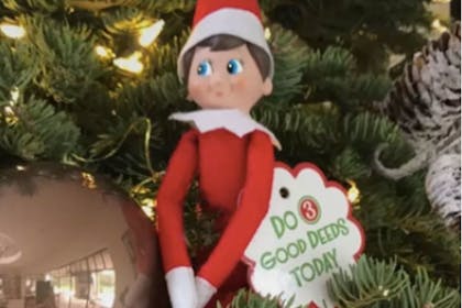 Elf on the Shelf - 'Do good deeds...' tag