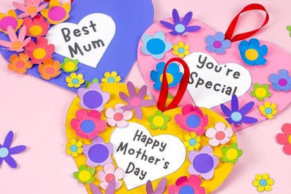 Mother's Day paper heart wreaths with paper flowers