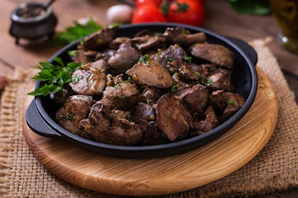 dish of cooked chicken liver
