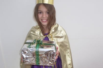 Little girl dressed as a King/wise man