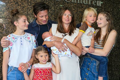 Jamie Oliver with his family 