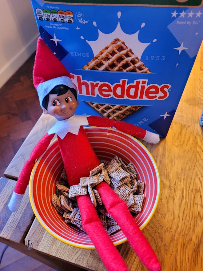 1 minute (or less!) Elf on the Shelf ideas Netmums