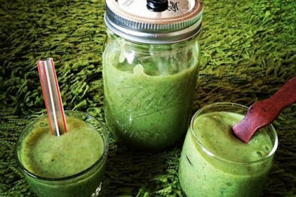 green smoothies on green rug