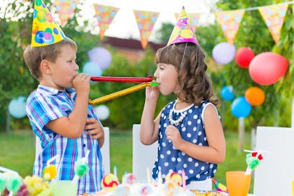 How to throw a kids' birthday party on a budget