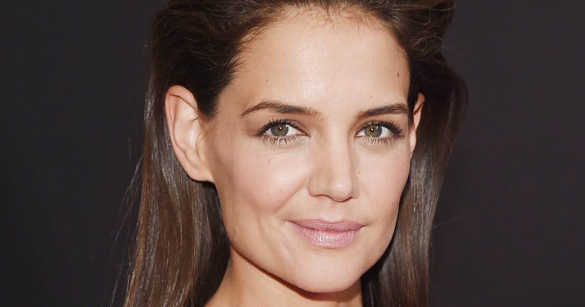 Fans are LOVING Katie Holmes' latest photo of daughter Suri.
