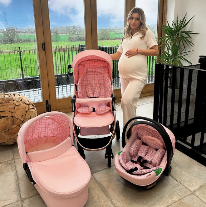 Dani Dyer pink plaid travel system for babies